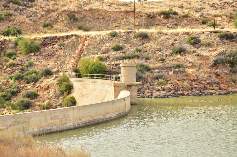 Victoria West Dam